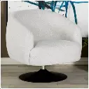 Silla decorativa giratoria tapizada. Color beige